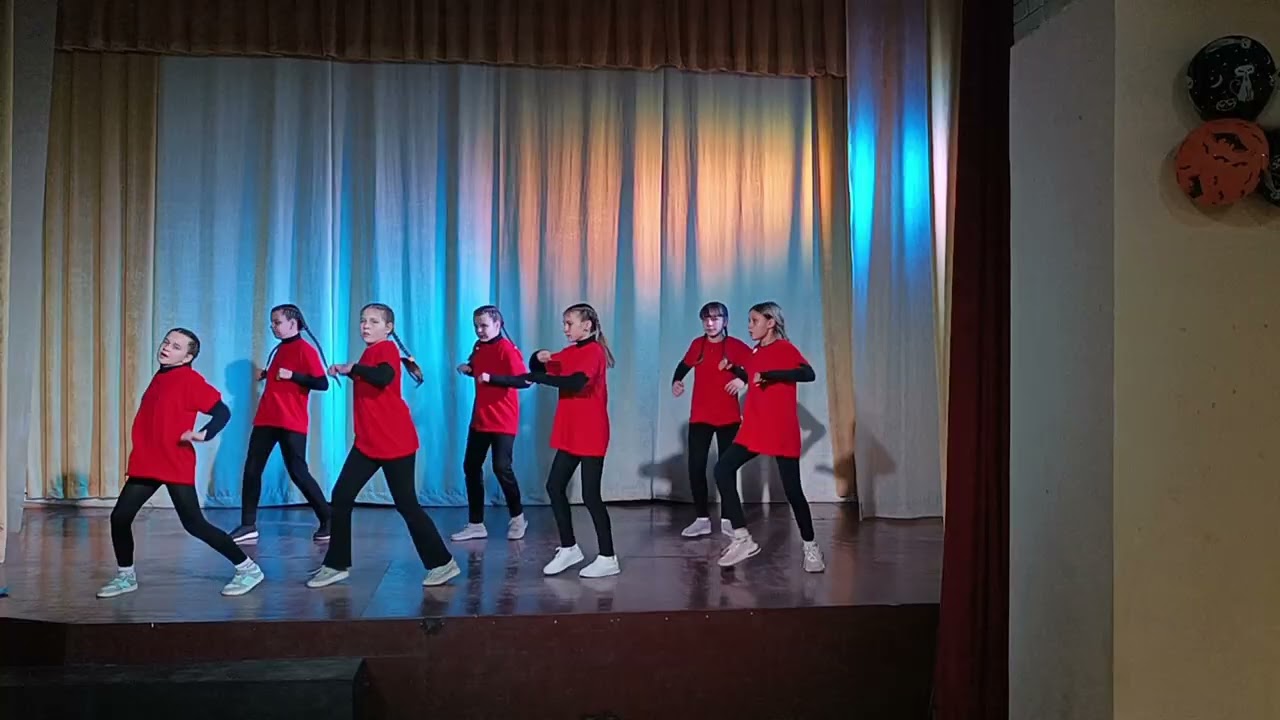 Танцювальний колектив 