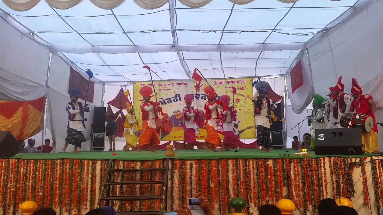 KHALSA COLLEGE PATIALA BHANGRA 2014 ( Fojja Jitt k Ant Nu Hraiyaa )
