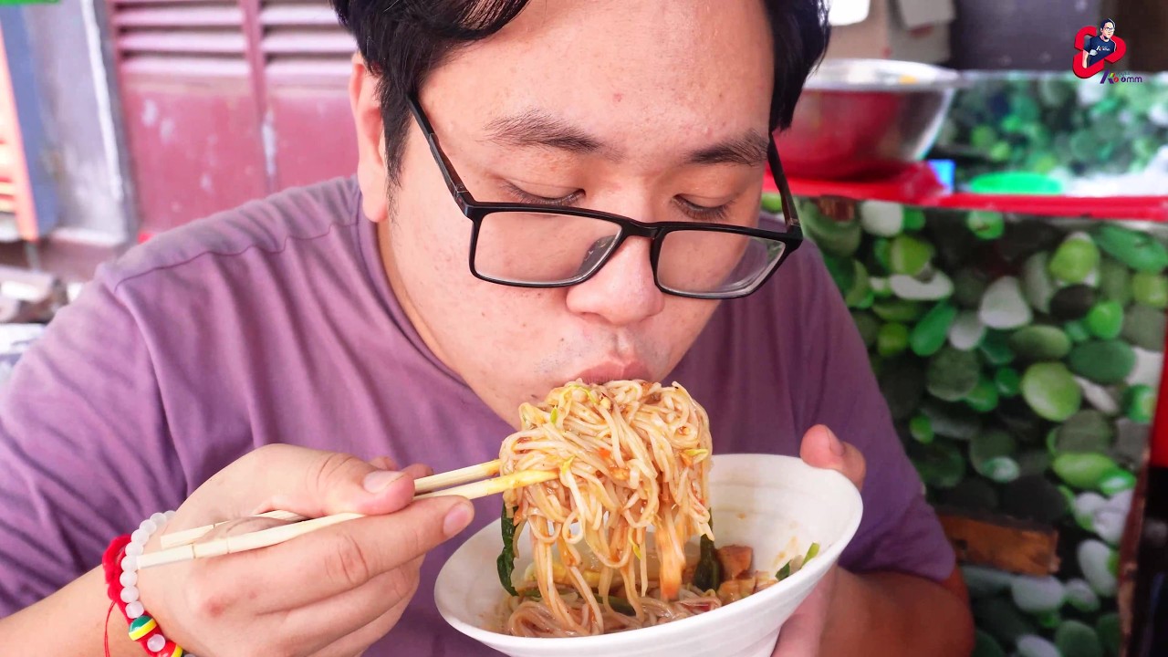World Cheapest Noodle Salads In One Shop, It Doesn't Even Cost 50Cents - Lemme Explore 🤤