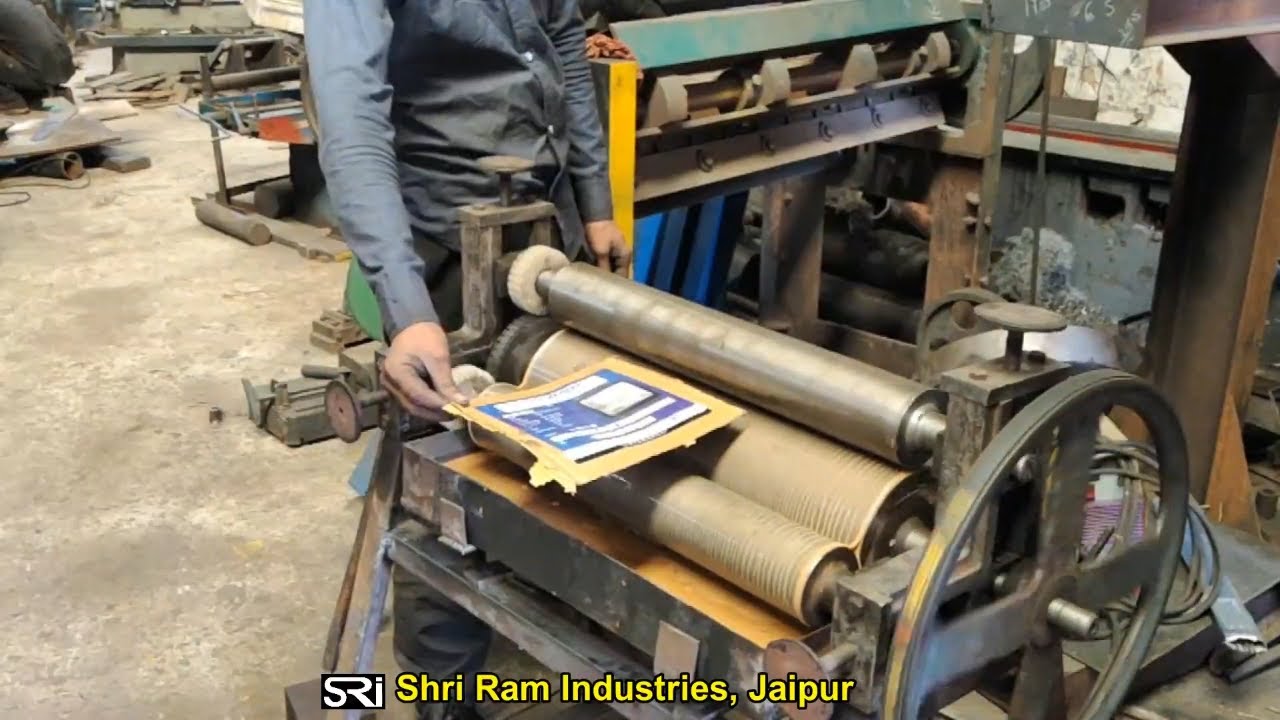 MDF Board Pasting Machine, Sticker Pasting Machine, Gluing Machine for Sticker, Pasting Machine