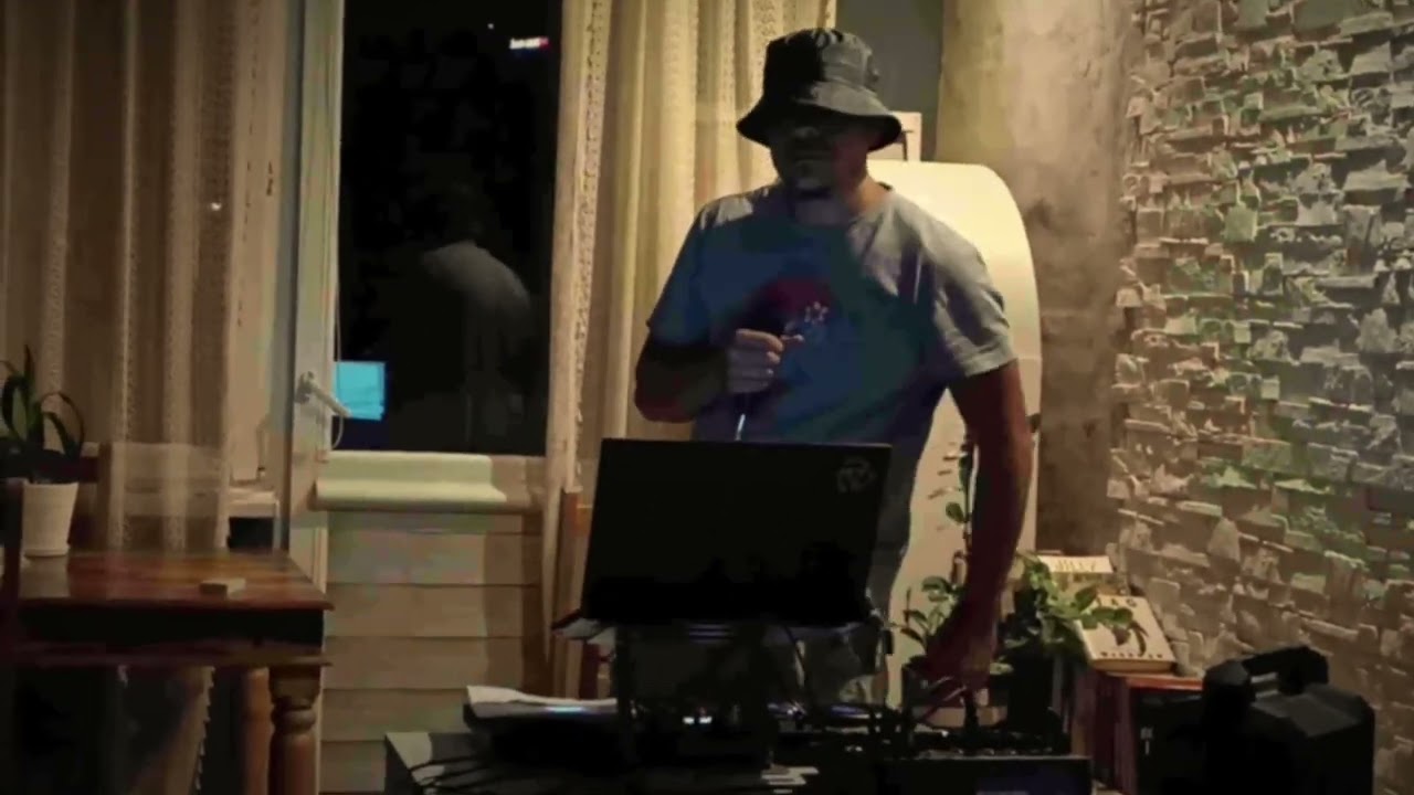 MC Polish Man - Live Performance  - Time