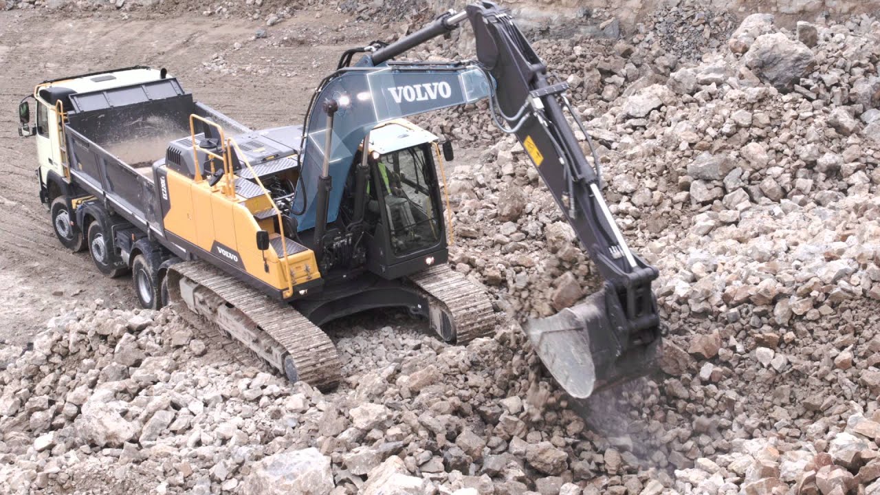 Volvo EC220E crawler excavator:  built to last