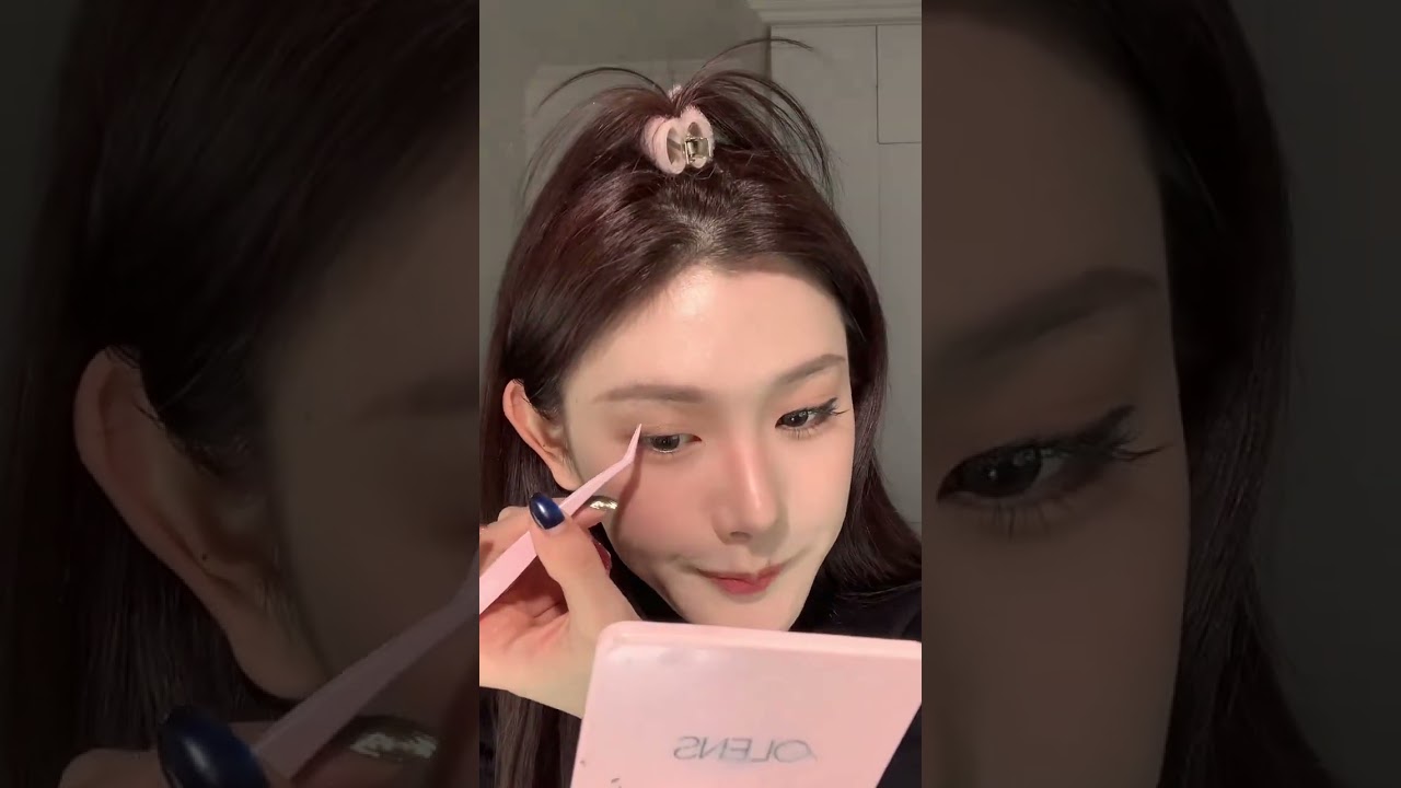 Xiao Yuan's Signature Sale: Sister's Spectacular Makeup Transformation