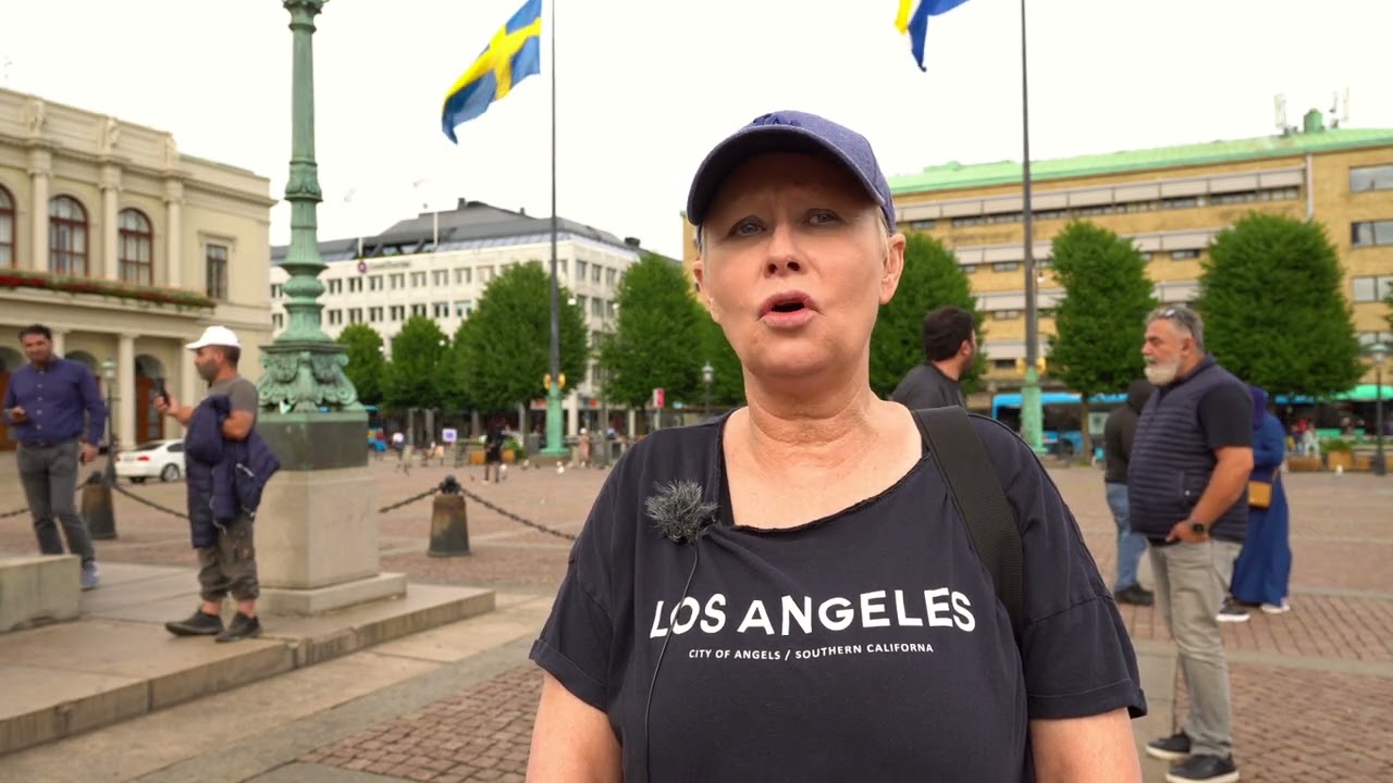 Under 18 &aring;r har hon bott p&aring; 13 olika fosterhem