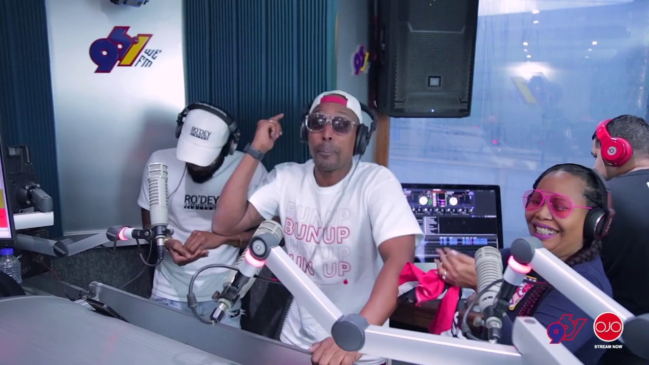 Nescaf&eacute; Cappuccino & Pizza Hut Breakfast Party Concert Series feat. Shal Marshall