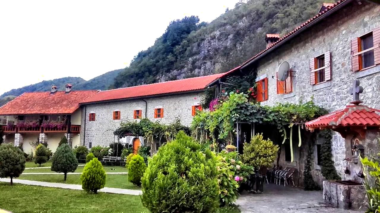 Czarnog&oacute;ra Monastyr Moraca.#Moraca#MonastyrMoraca#Montenegro#Czarnog&oacute;ra#traveller#Europa#zwiedzanie