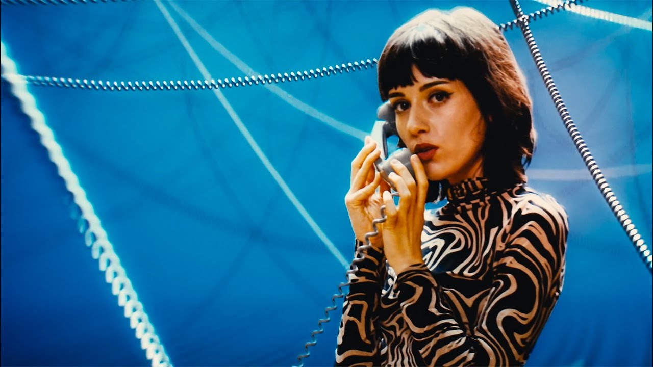 Miss Machine &ndash;&nbsp;Avec les loups