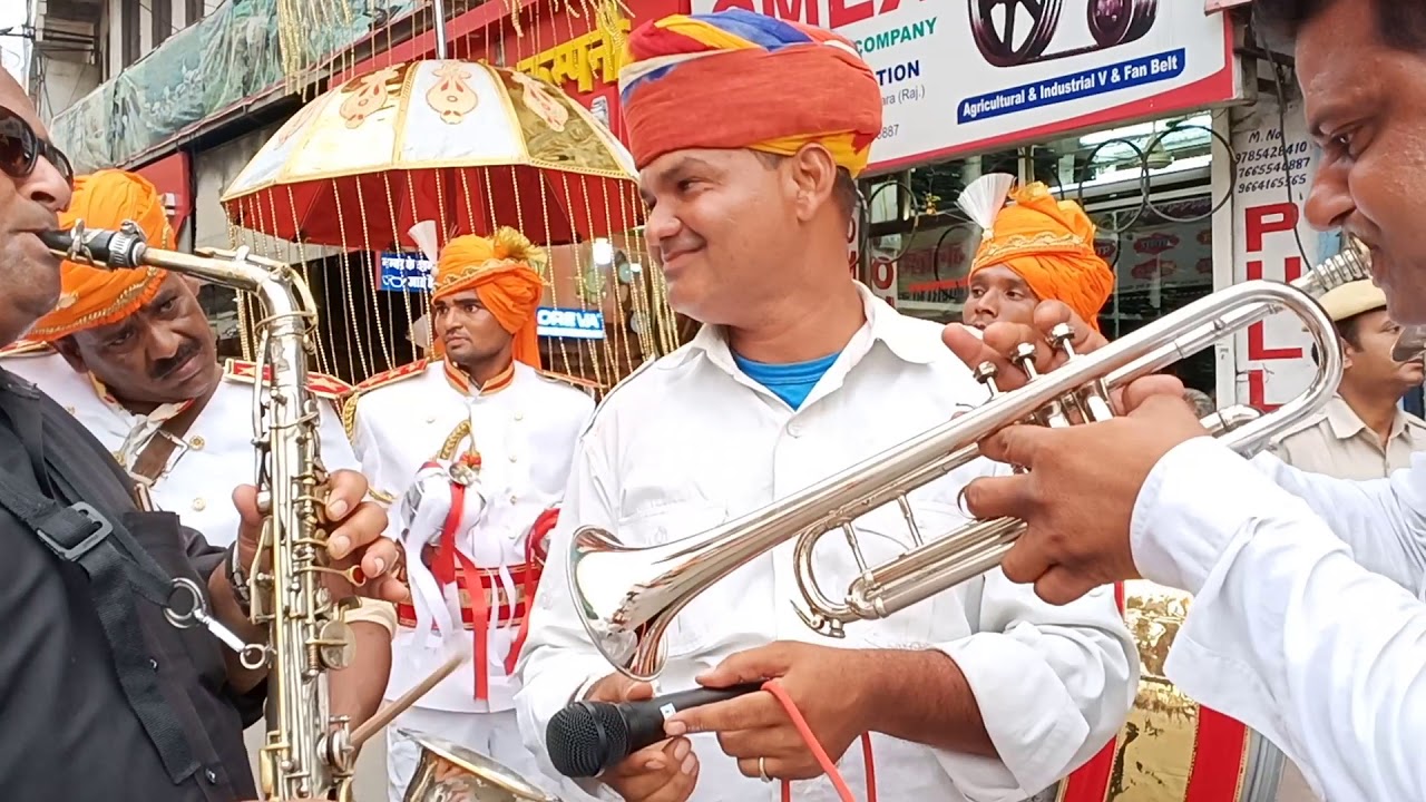प्लीज एक बार जरूर सुने  पूजन दो गणगौर..(.By-.Guru kripa band bhilwara.star.-no.98285-88577