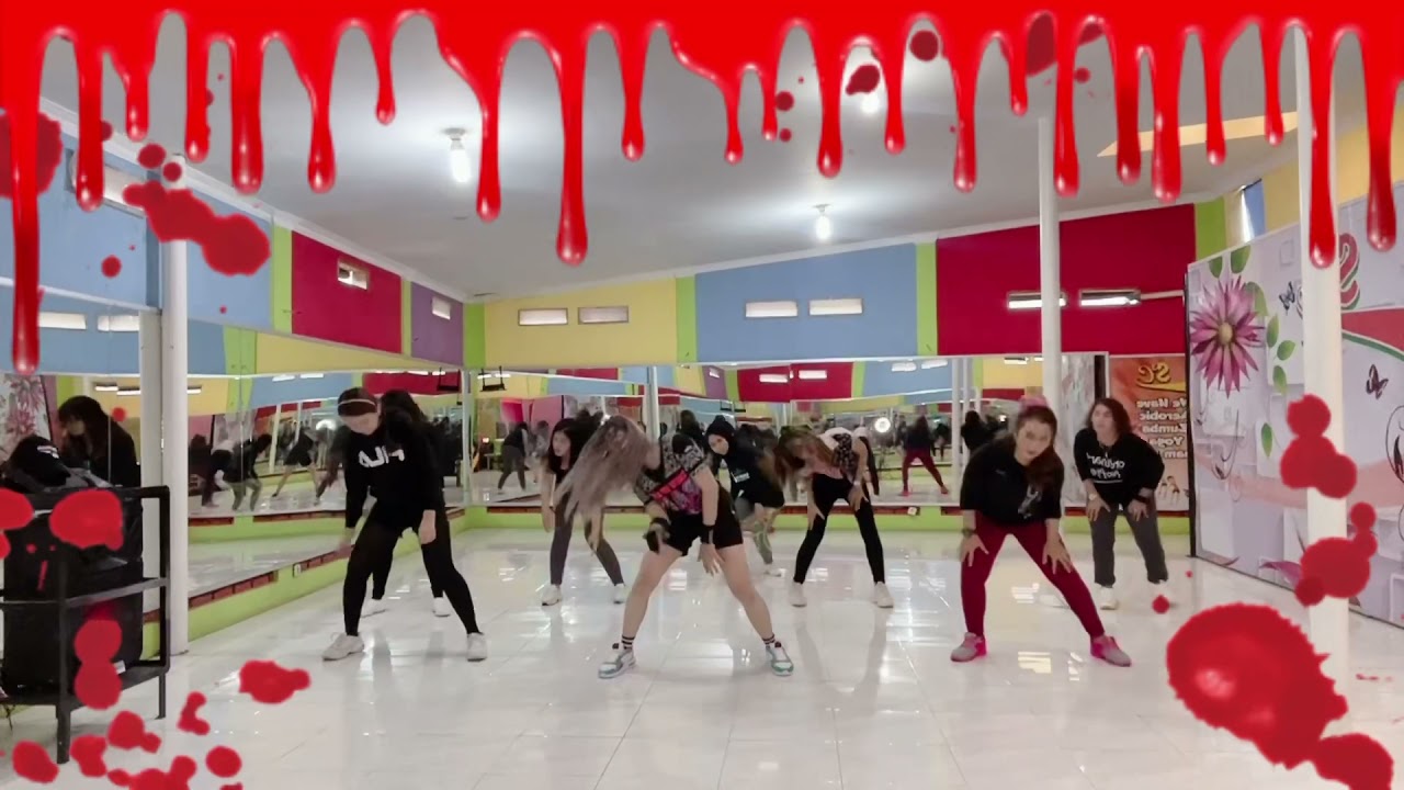 ZUMBA HALLOWEEN 🎃 BAILA COMO TWERK 🎃 ZUMBA 🎃 CHOREO BY MOMOI 🧟&zwj;♀️