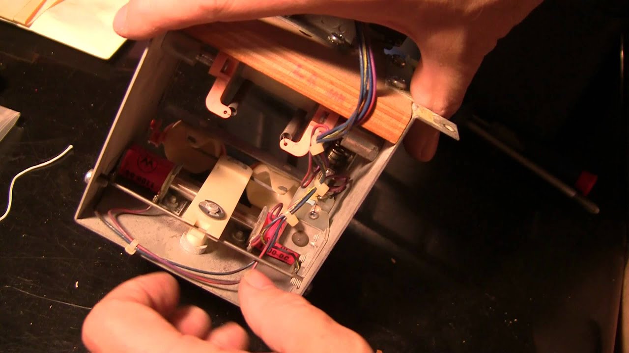 Funhouse Pinball P1 - Examining 