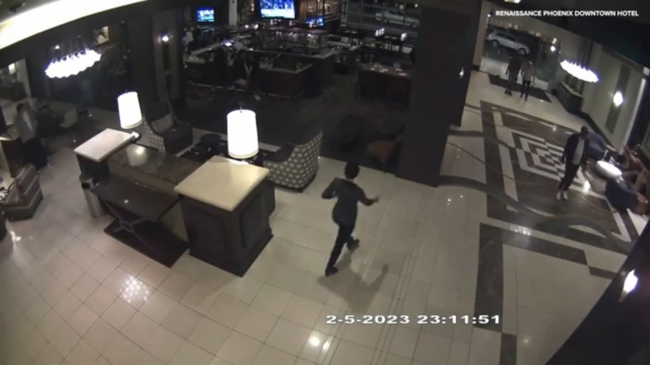 FULL VIDEO: Michael Irvin's interaction at Marriott Hotel