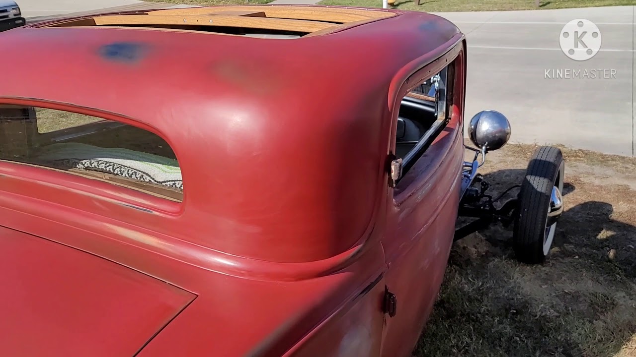 1932 Ford deuce coupe - 1950s hot rod with Mercury flathead V8 - Cold start and walk around!