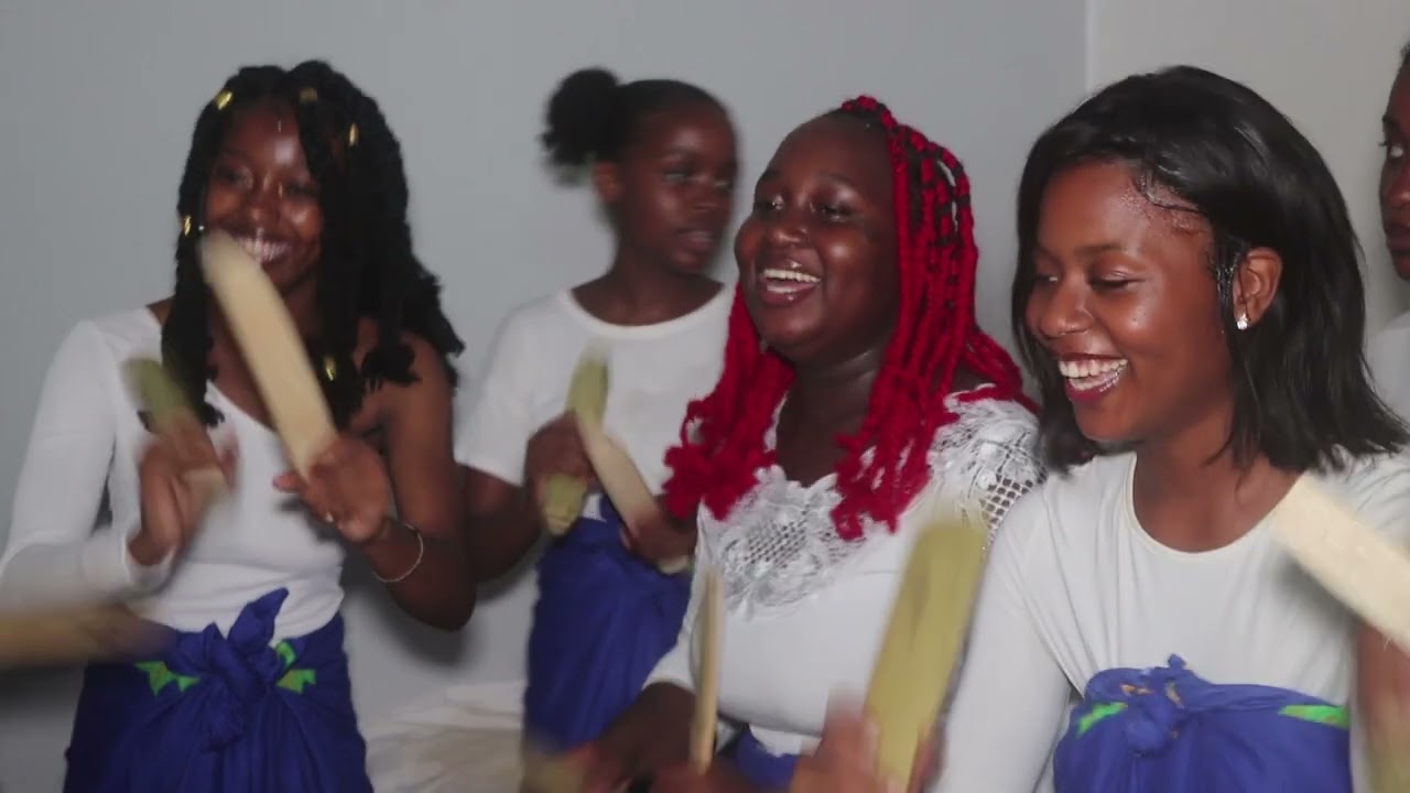Manzaraka de AHAMADA  et MAOUHIBATI   Partie 2