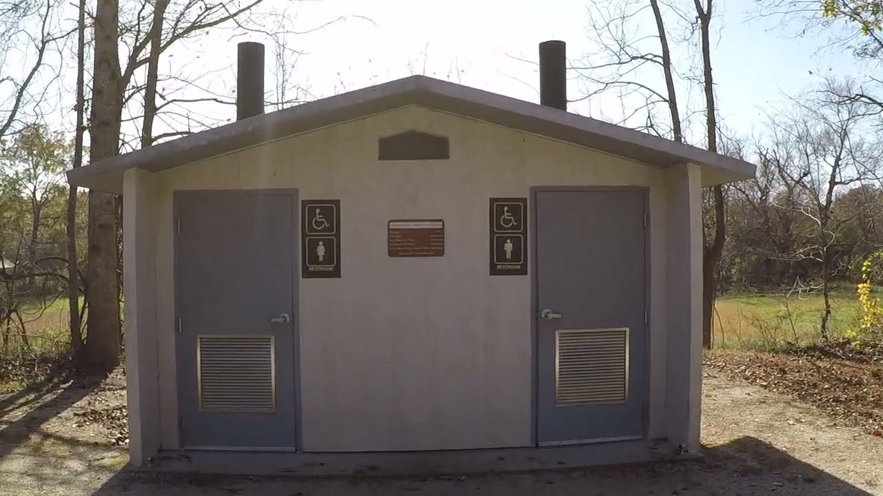 Porta Potty Outdoor Restroom Review - High Bridge Trail Farmville, Virginia - November 5, 2022