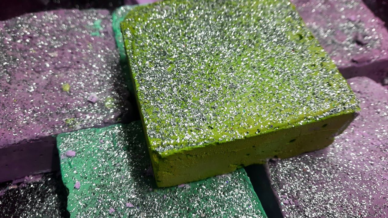gym chalk crumbling||asmr||gym chalk blocks