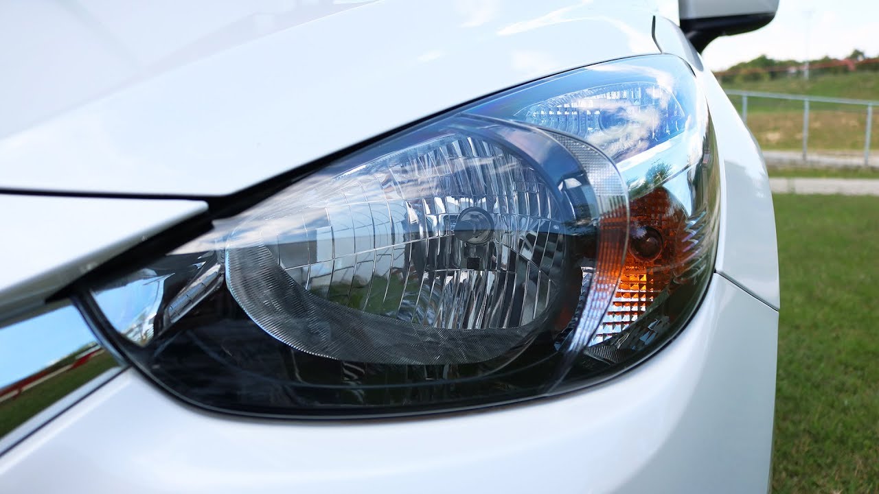 Mazda2 - Front Left Light Bulbs Replacement