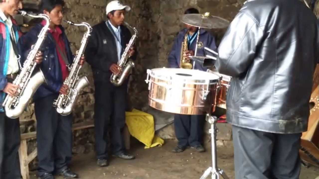 Aniversario en huertapampa en la iglesia jesus salvador   salcahusi  hvca 2015