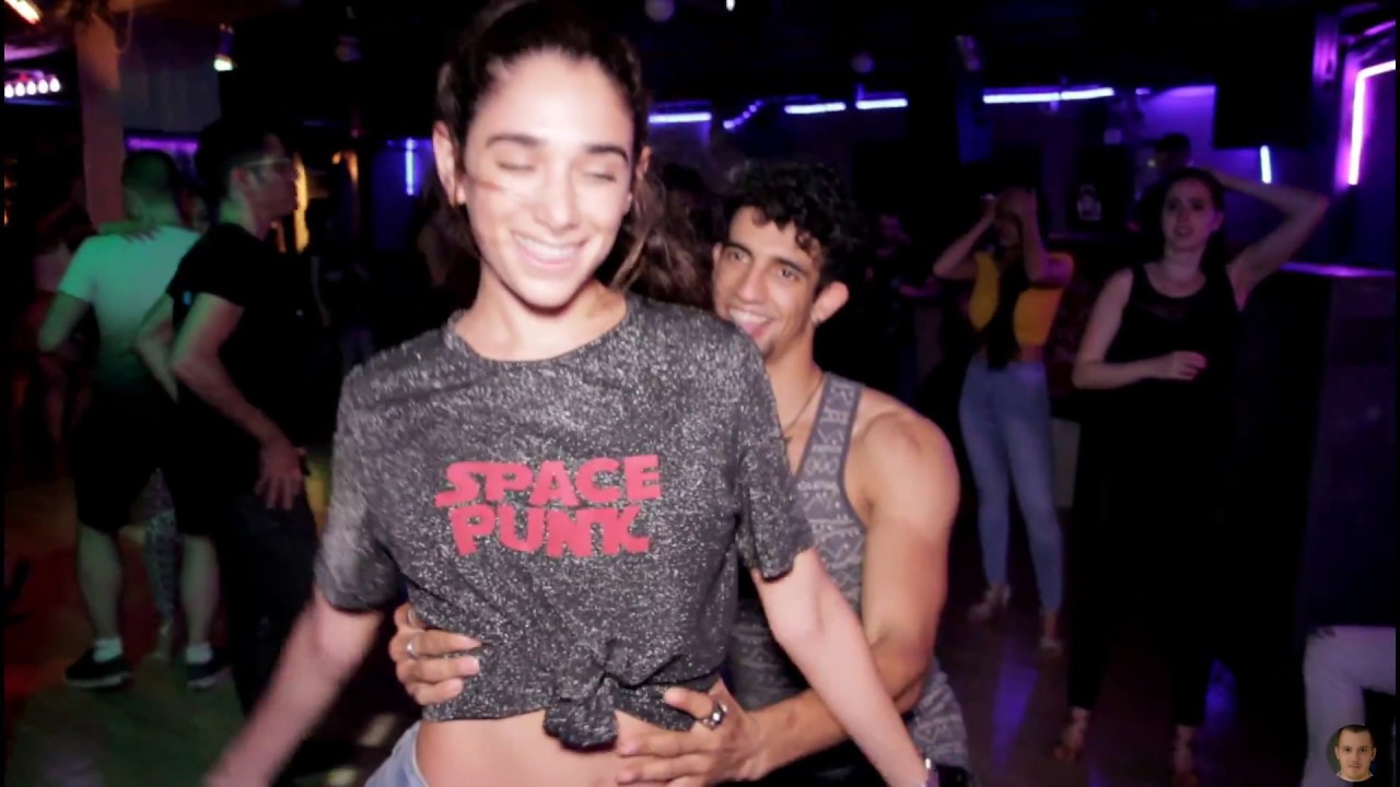 Leeoz And Adi@Social Sensual bachata dance [Te Necesito]