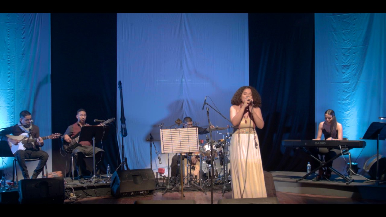 Ceshia Ubau - Minga Rosa Pineda / Con los ojos del alma (Lanzamiento TNRD)