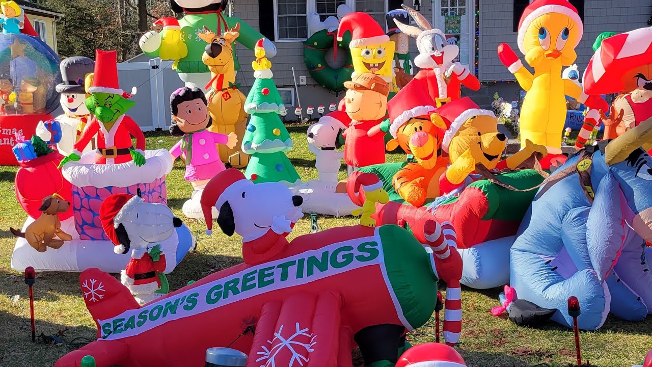 My 2023 Christmas Inflatable Yard Display (Daytime And Nightime)