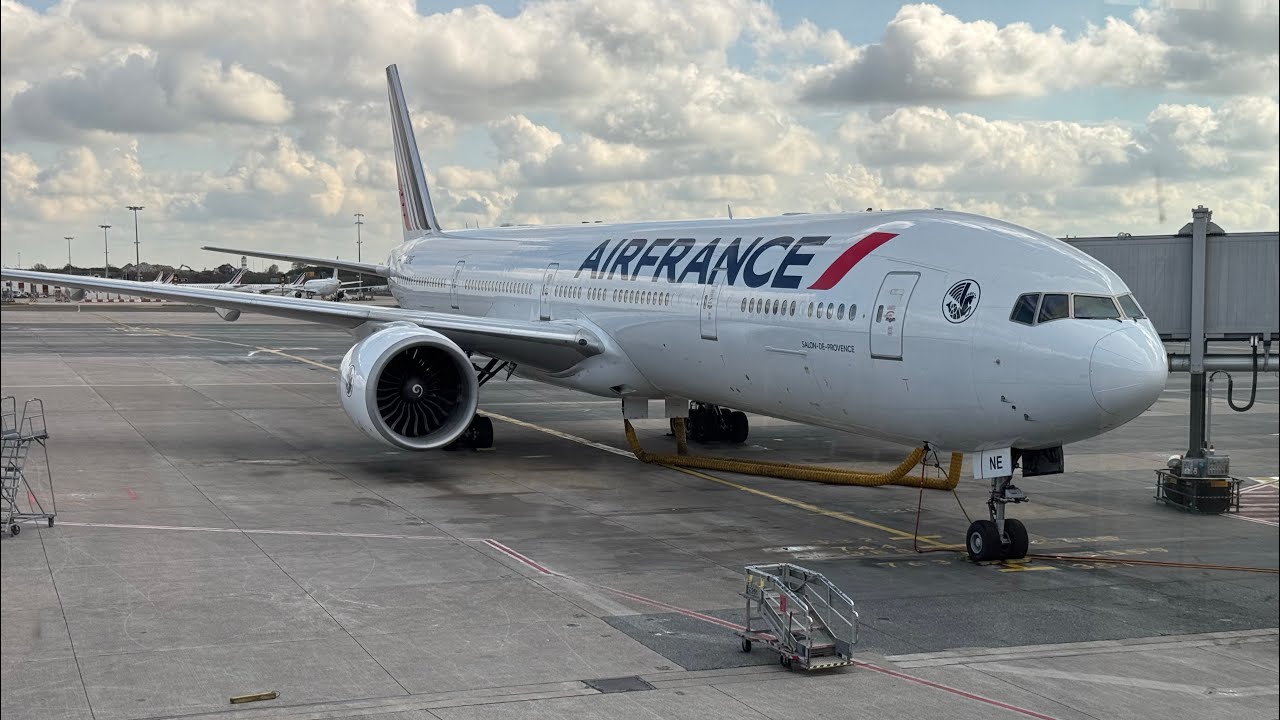 AF 777 at CDG