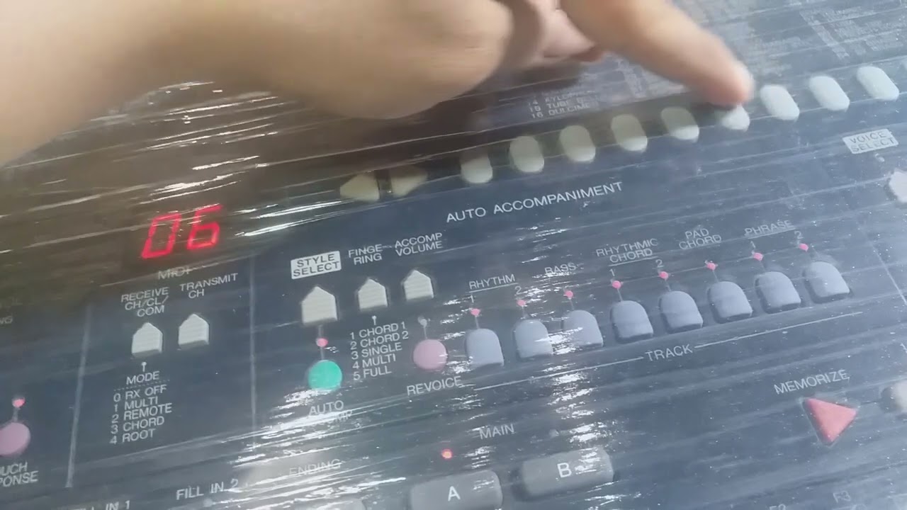 conociendo la yamaha psr 410 sus funciones . folkrockmaniaperu.😃👍🏻🇵🇪💾🐑