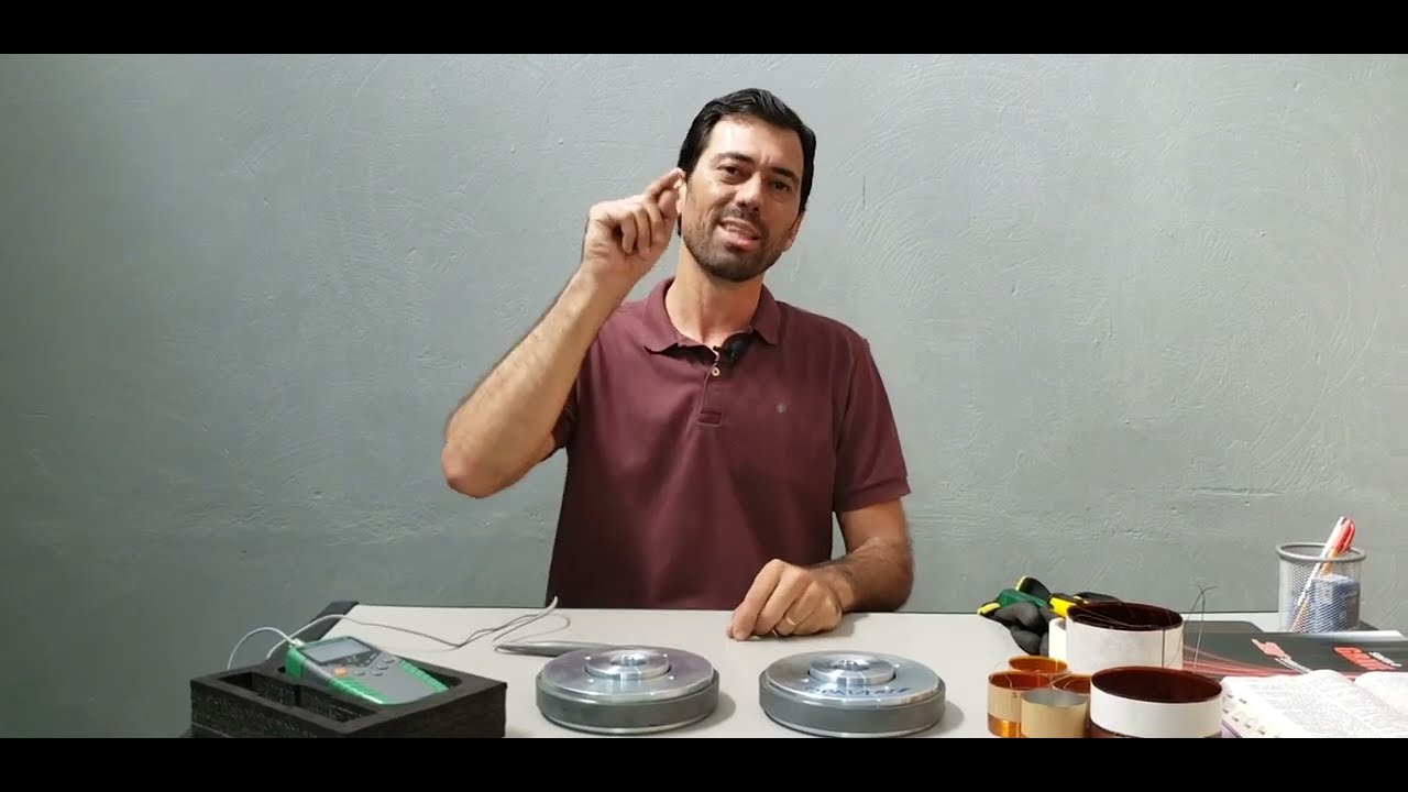 Mostrei a magnetização de um alto falante!!!!