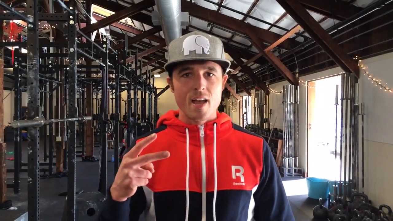2 Exercises to Build Strong Hips, Prevent IT Band Pain.
