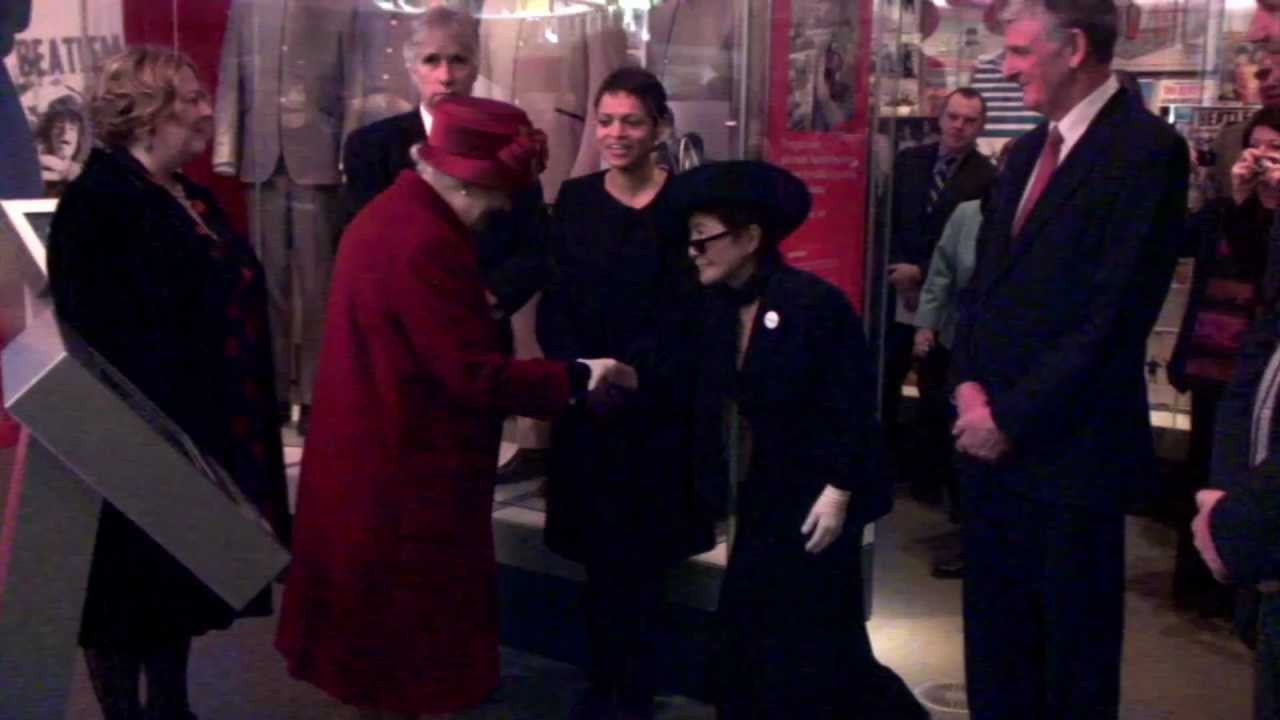 The Queen opens the Museum of Liverpool, 1 December 2011