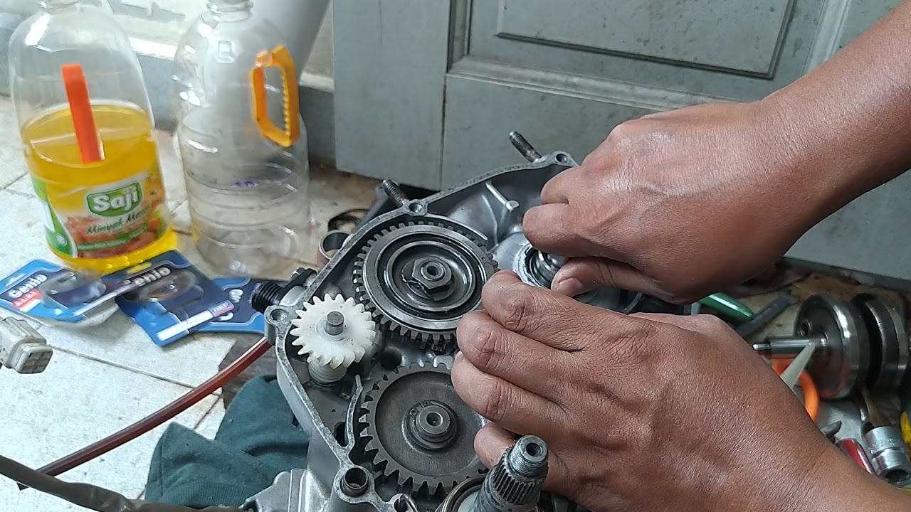 Cara pasang oil seal crankshaft rxz belah clucth part 2