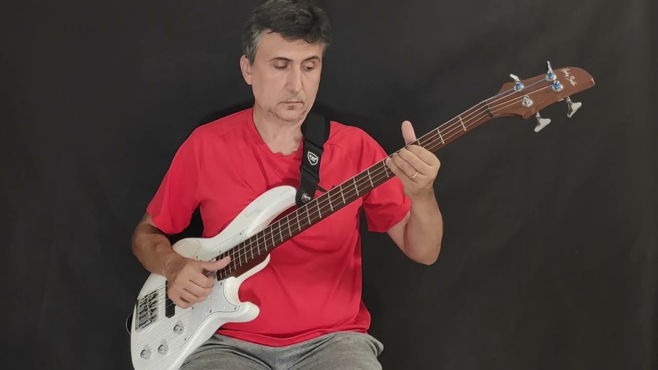 Too Shy - Kajagoogoo (Bass cover)