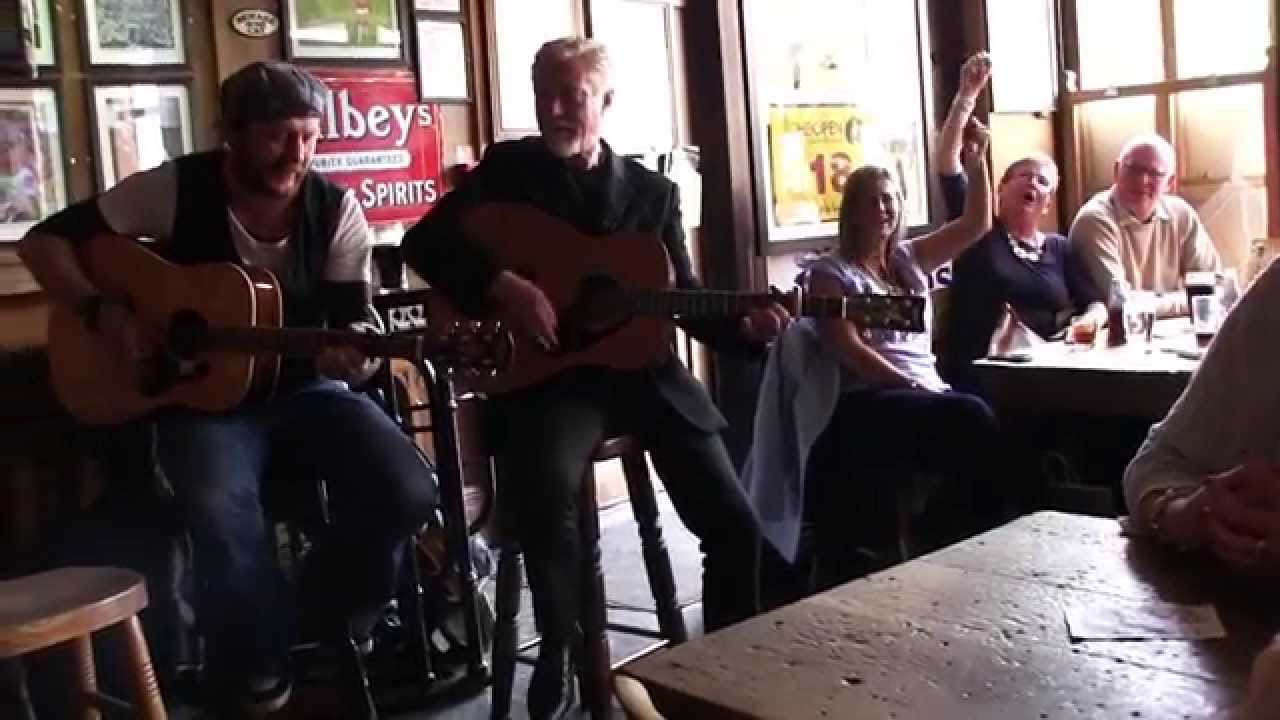 Wrong Direction - Live at The Field Bar Kilkenny - The Ferryman (Cover)