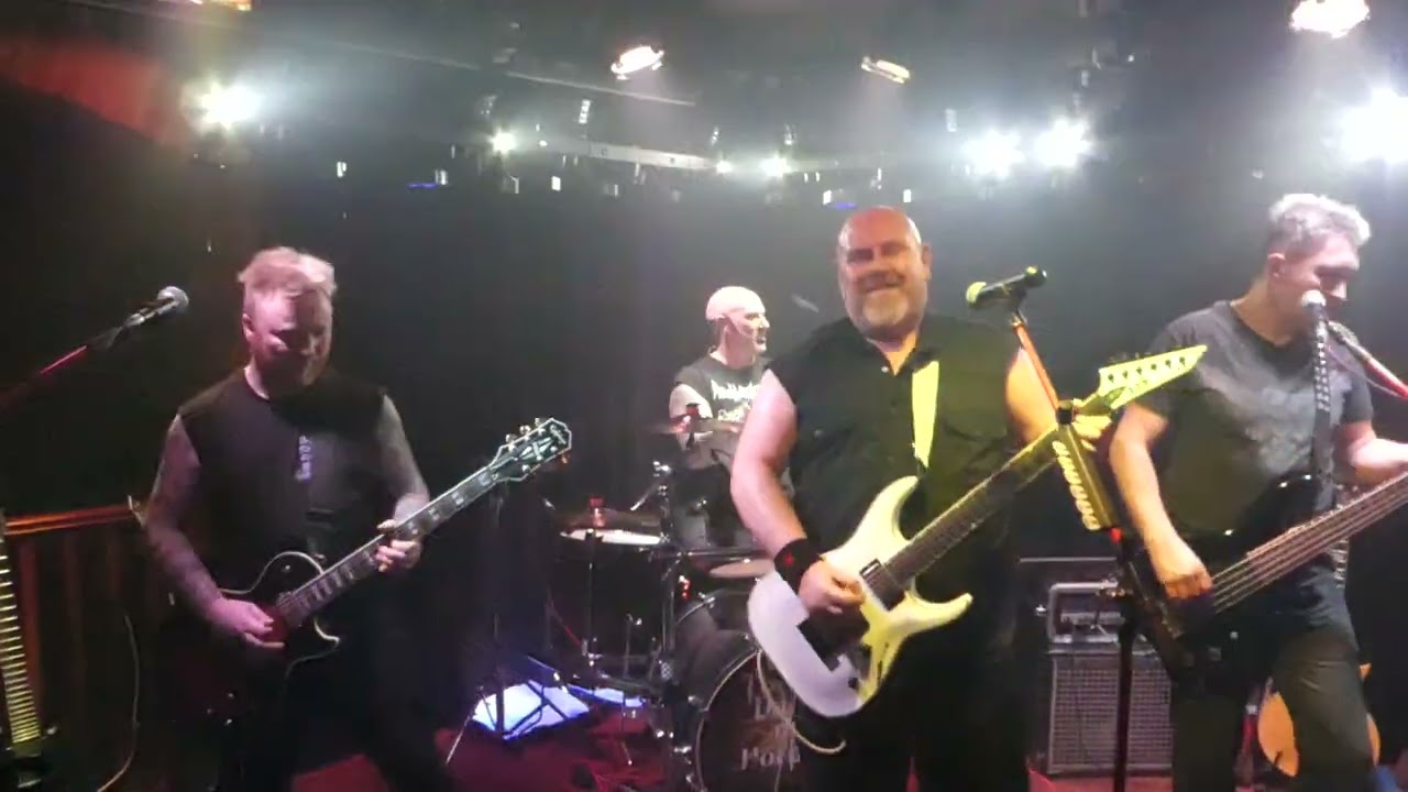 In The End / Heartbeat ' Live ' THE DARKER MY HORIZON Wine Vaults Eastwood 1st March 2025.