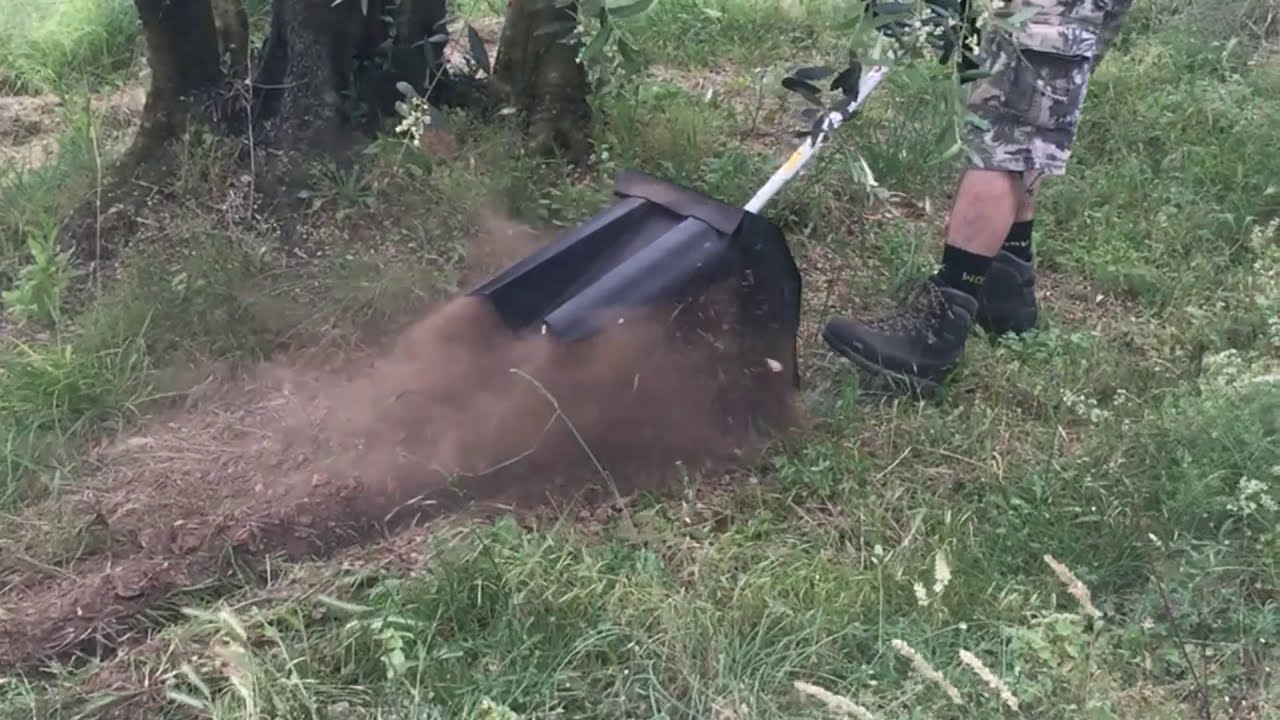 Trenchbadger Pro 12 - Handheld trencher