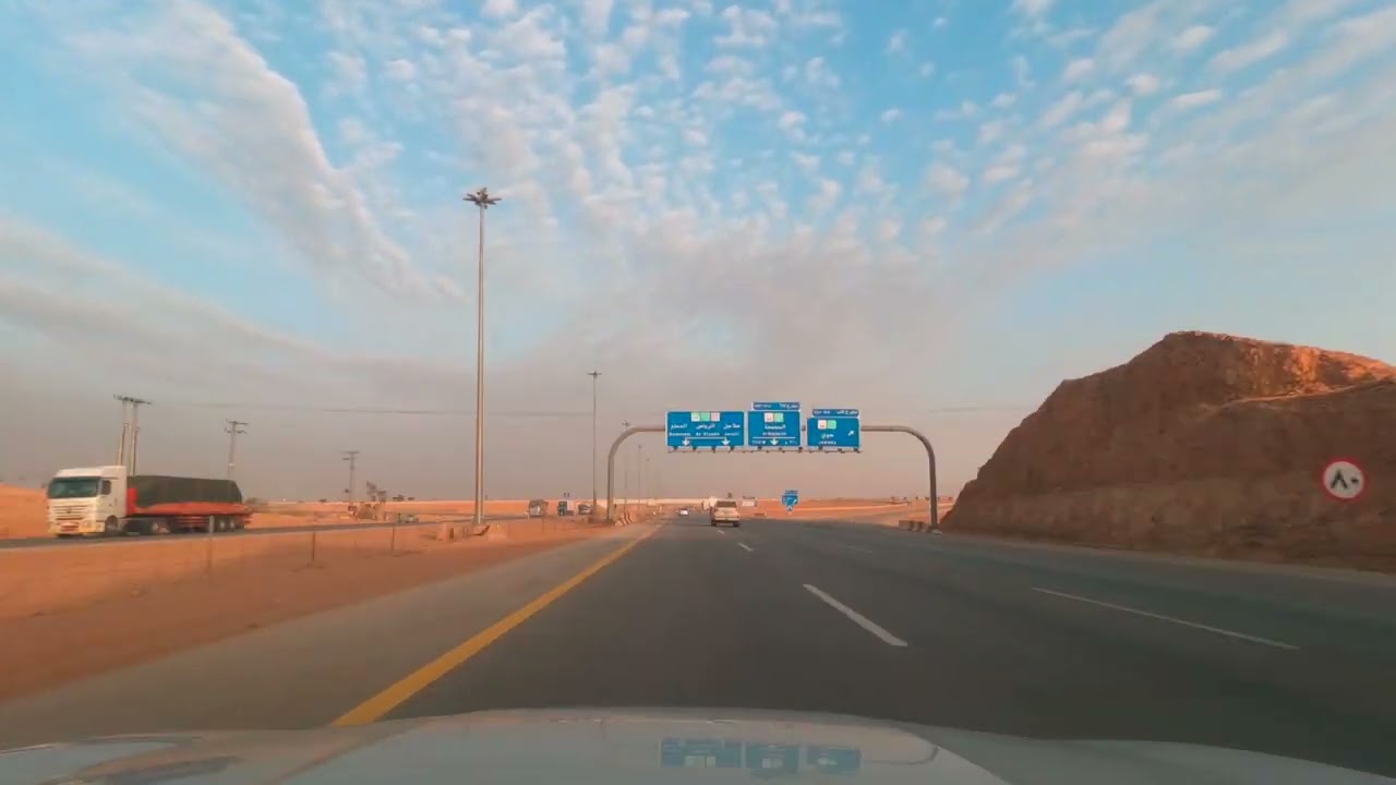 تصوير سريع - عنيزة إلى الرياض - #saudi_arabia #roadtrip #fastmotion #unayzah #riyadh #highway