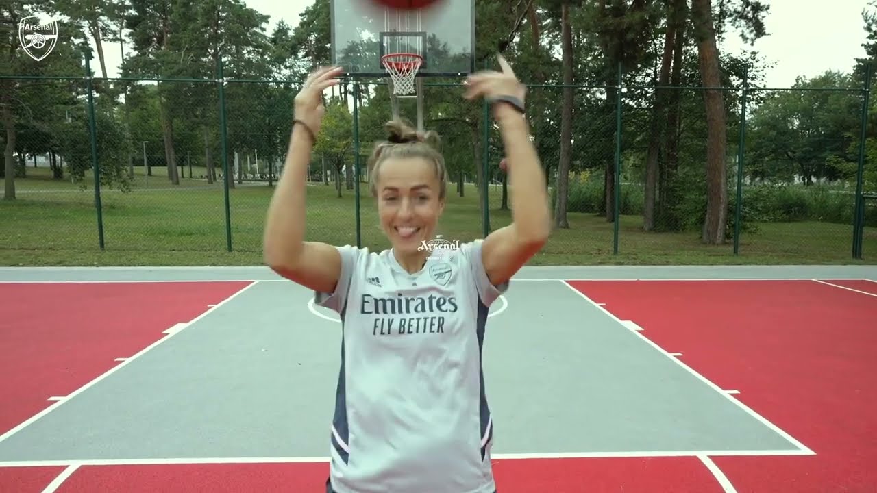 Lia and Manu's bike tour of adidas HQ!
