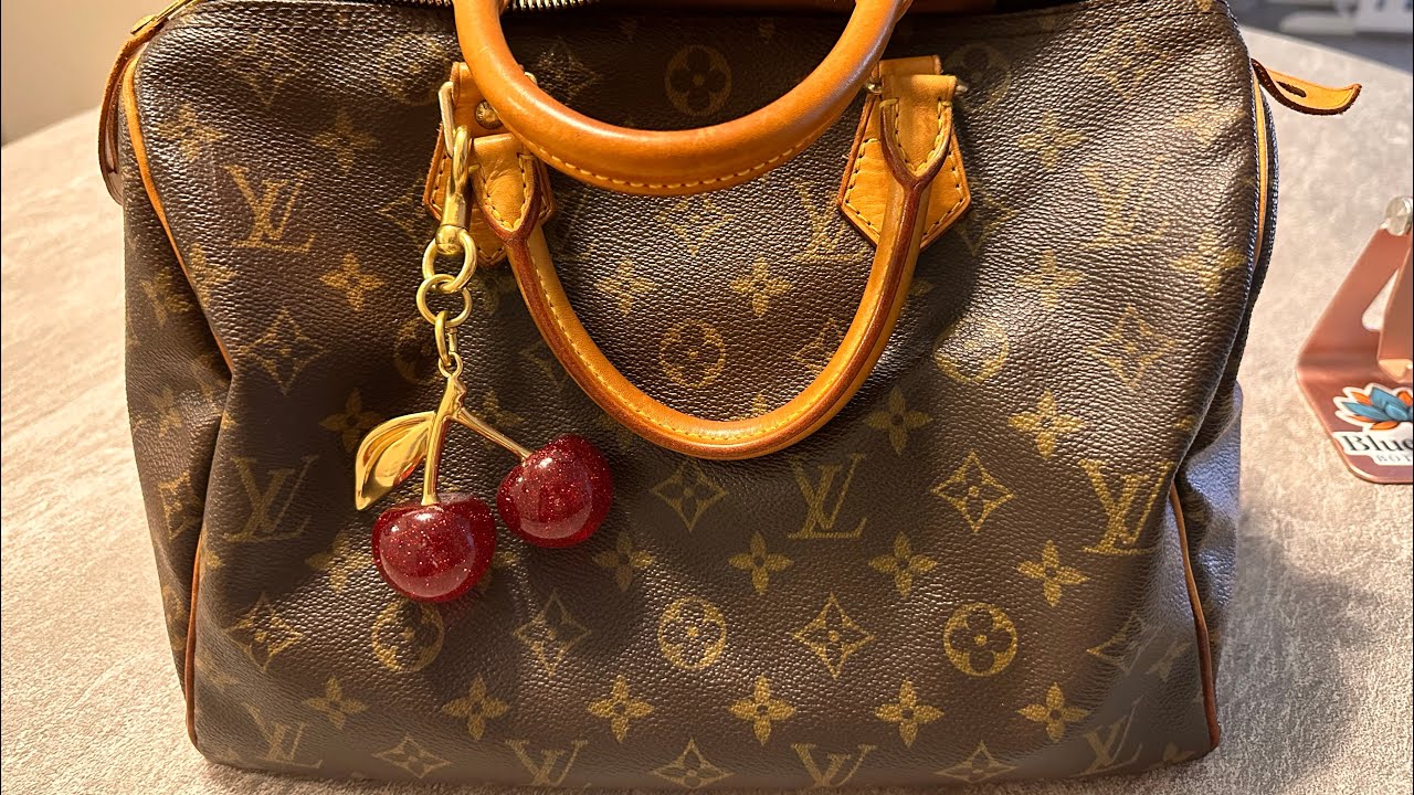 Cleaning my 22 year old Speedy 30 Monogram Louis Vuitton | Yes2Fitness