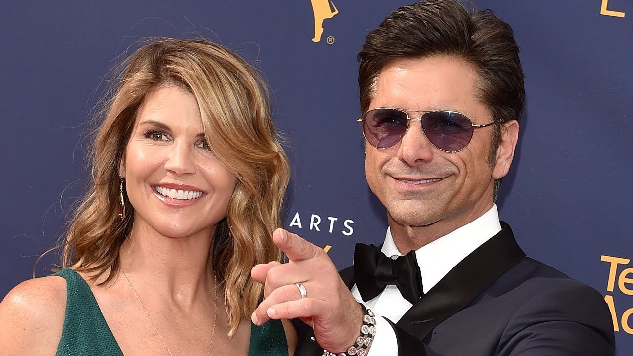 John Stamos Says Lori Loughlin's College Admission Scandal 'Doesn't Make Sense'