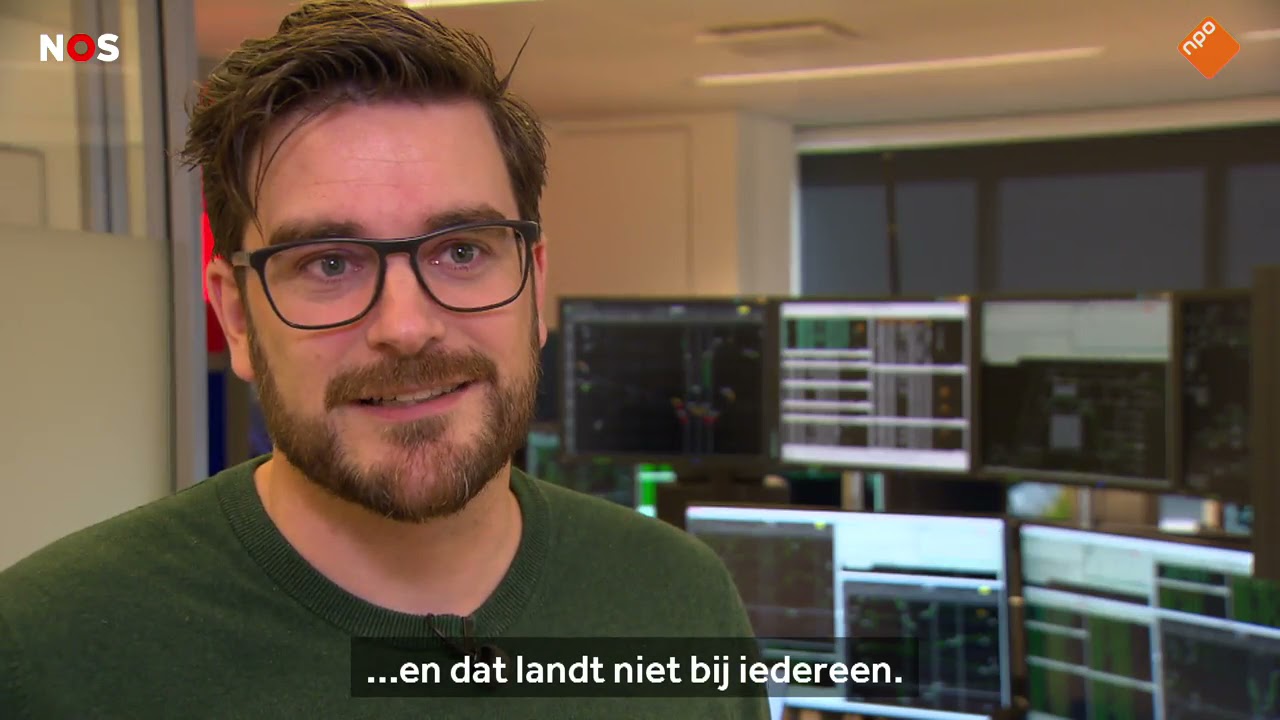 Treinverkeersleiders in opleiding  'Een rode regel betekent vertraging'