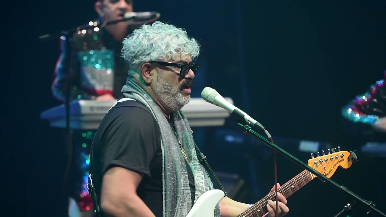FELIZ FELIZ  EN VIVO Su Majestad Mi Banda El Mexicano PRIMERA FILA