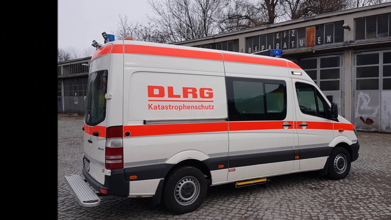 DLRG Katastrophenschutz Notfall KTW TYP B