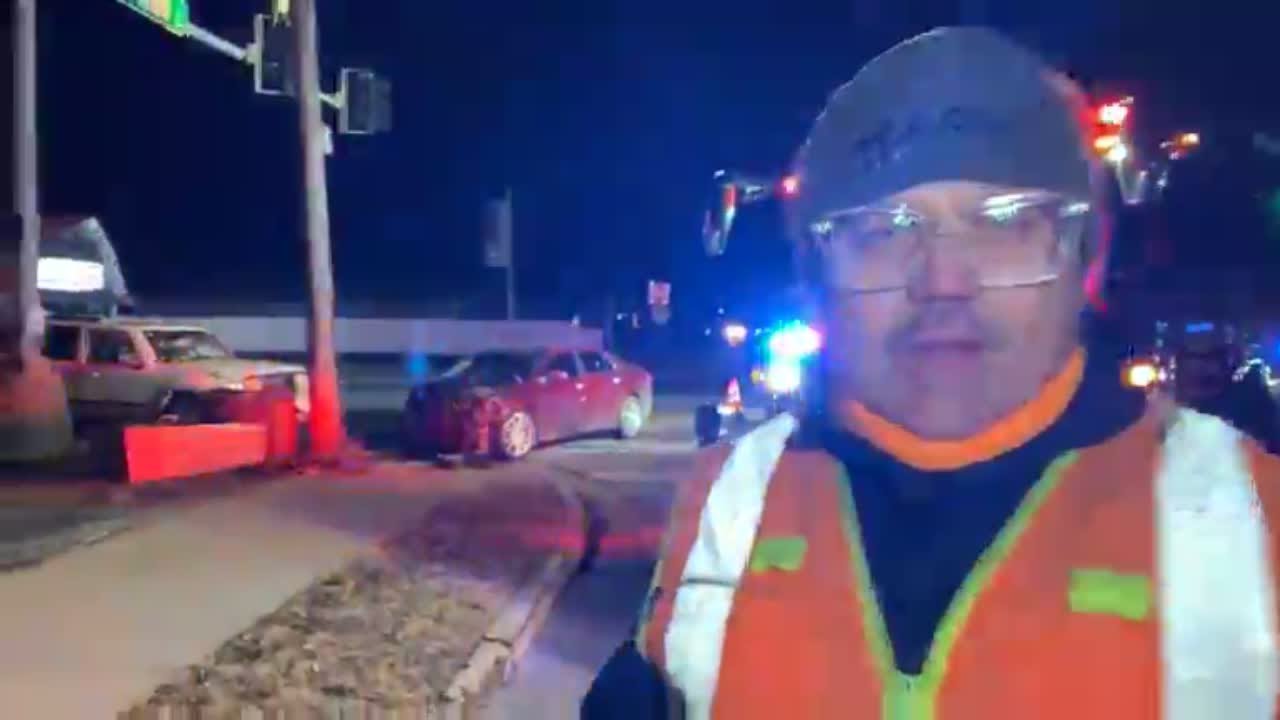 Live: Crash knocks out Traffic Signals — 20th and South Wall Ave