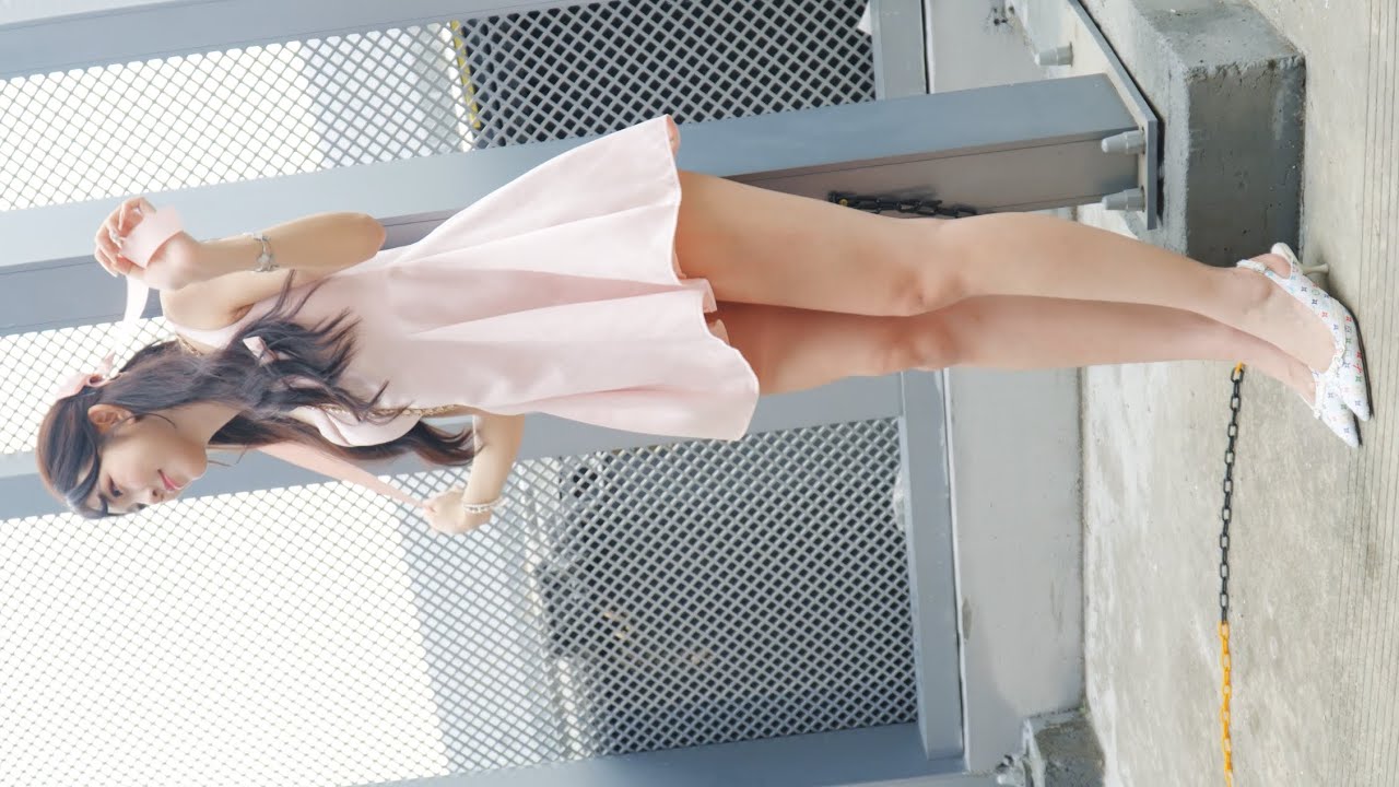 4K 2025粵港澳大灣區車展 車模 #小餅乾 #beautyleg #레이싱모델 オートサロン 189