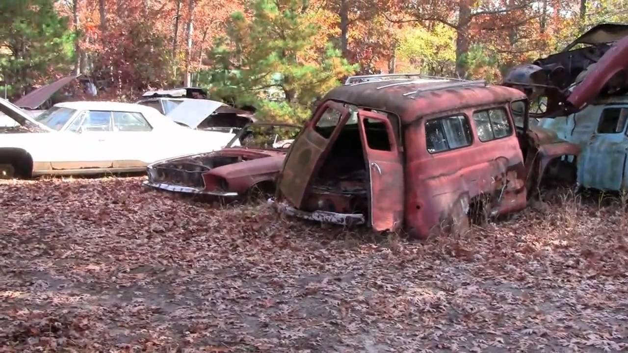 ABANDONED JUNKYARD 30's 40's 50's 60's CARS