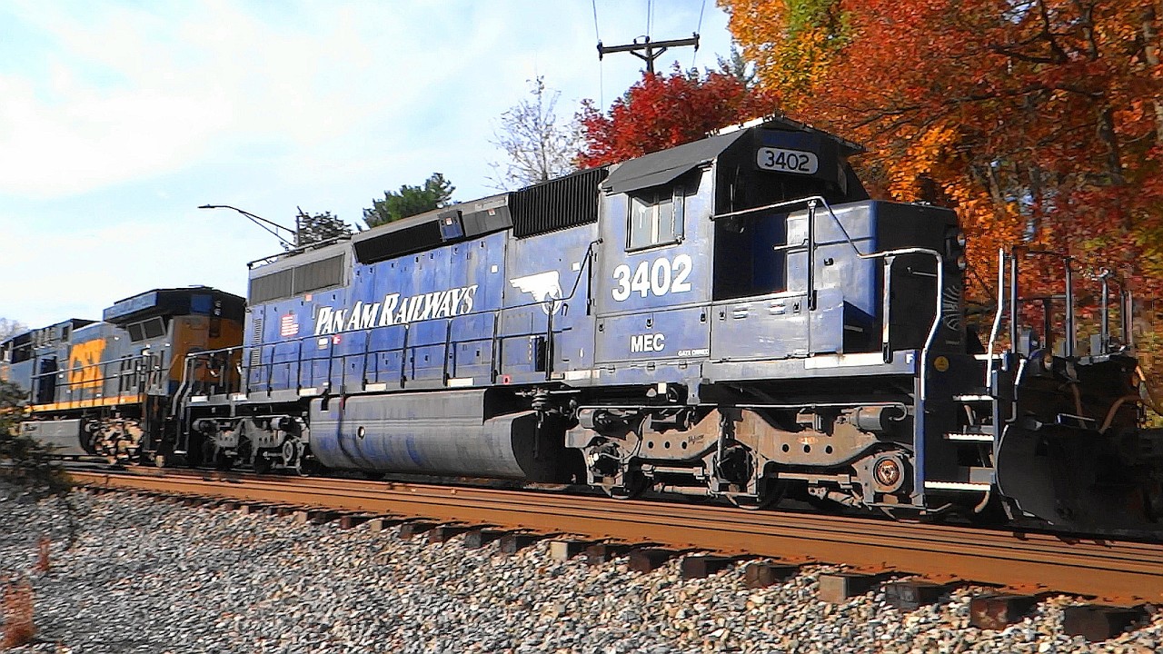 Pan Am MEC EMD SD40-2 in Pan Am Paint on CSX Train