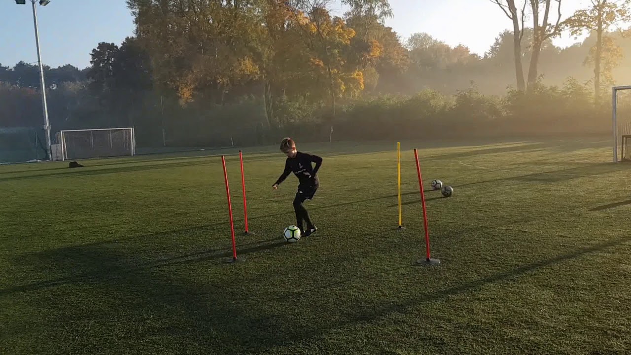 Przyjęcie kierunkowe dla środkowych pomocników (6,8,10) + Playometria  ll  Trening Indywidualny  #12