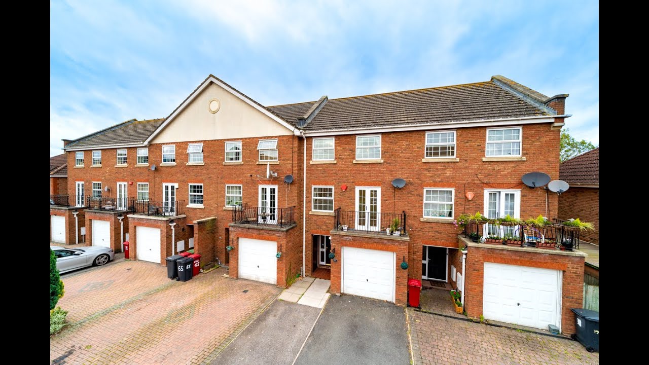 To Let - 4 Bedroom House in Langley, Slough - Private