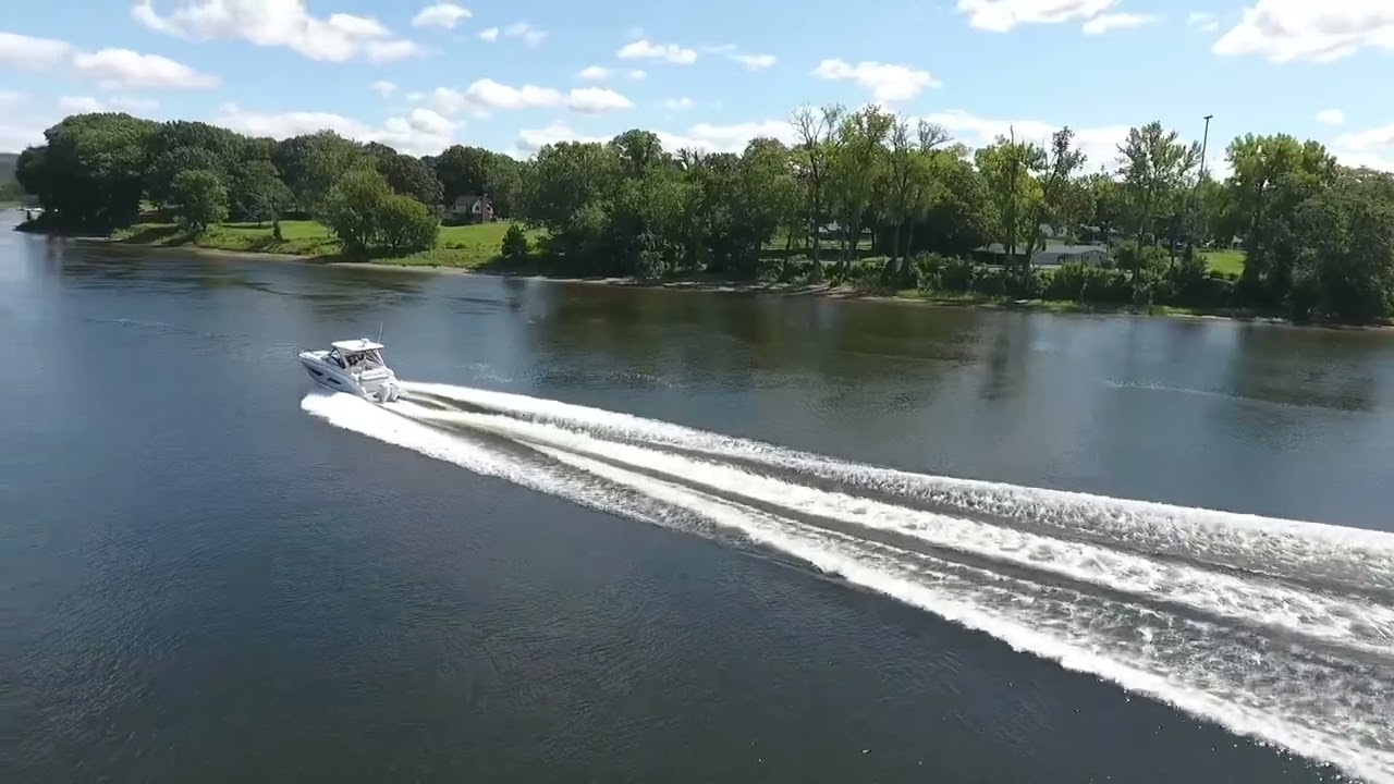 Regal Boats 33XO