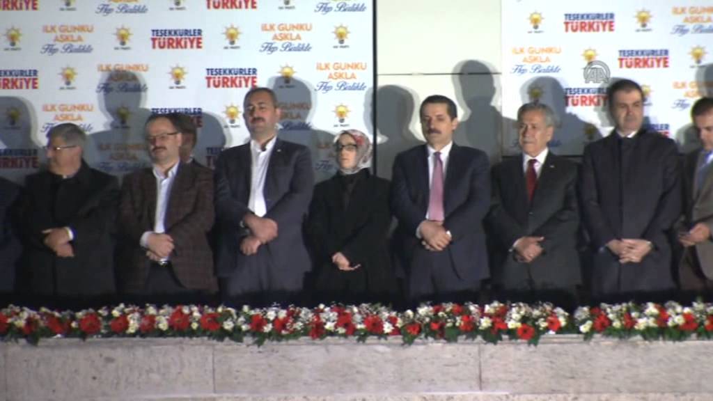 Başbakan Davutoğlu: Sandıklara şiddeti, ter&ouml;r&uuml;, istikrarsızlığı g&ouml;md&uuml;n&uuml;z