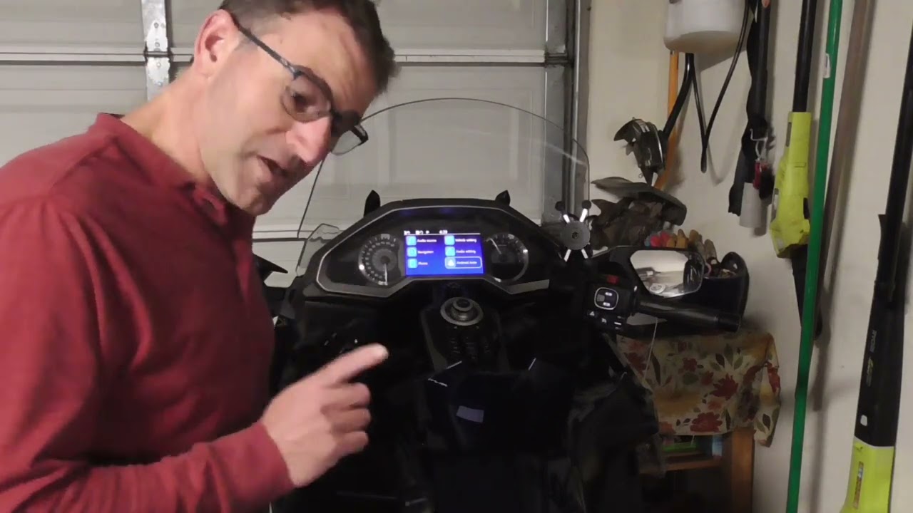 Honda Gold Wing Wireless Android Auto With The Motorola MA1